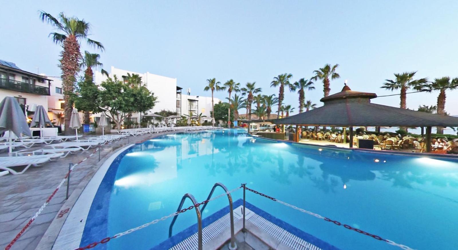 גומבט Parkim Ayaz Hotel מראה חיצוני תמונה
